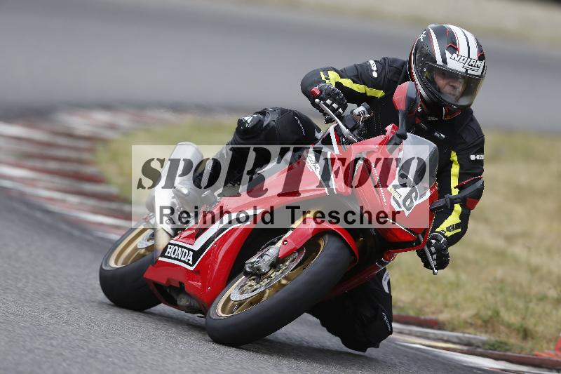 Archiv-2025/32 07.07.2025 Plüss Moto Sport ADR/Einsteiger/26